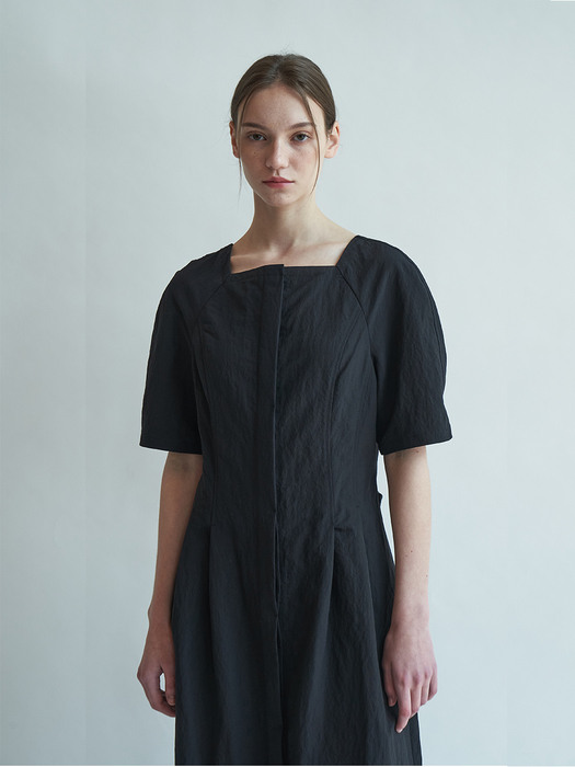 Square neck pin-tuck shirt dress (Black)
