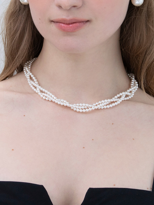 romantique pearl necklace