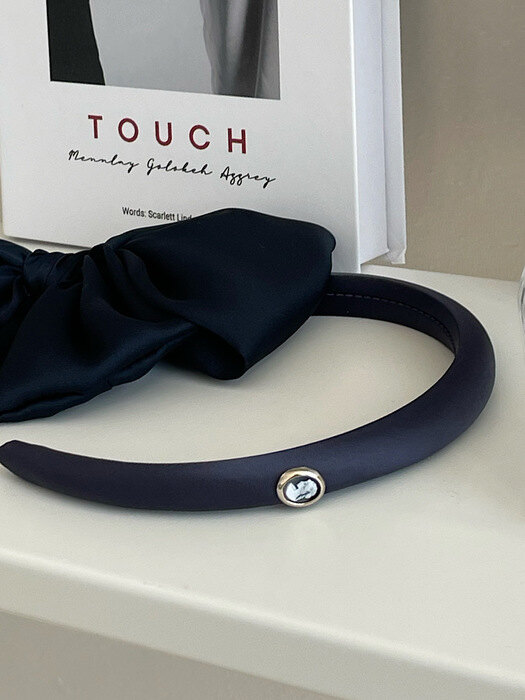 Vintage Mood Cameo Satin Slim HairBand [Navy]