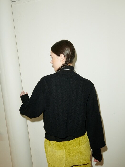 CABLE BALLOON KNIT CARDIGAN / BLACK