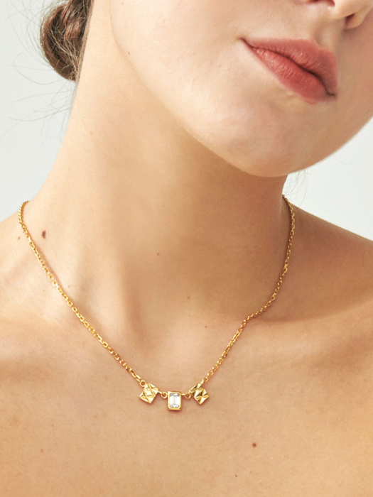Motif Triple Silver Necklace In406 [Gold]
