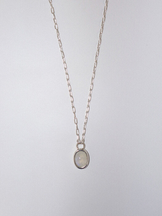 Oval stone necklace (레인보우문스톤)