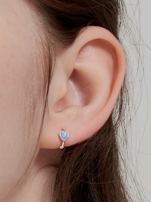 OPAL MINI HEART EARRING