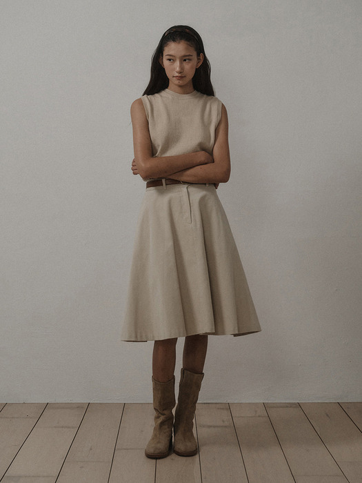 CORDUROY FLARE HALF SKIRT_LIGHT BEIGE