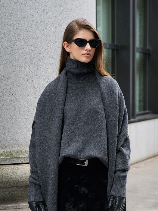 Air Wool Turtleneck Knit