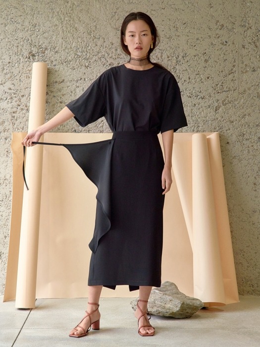 [SET]Black Side Ruffle Skirt+Shirts dress