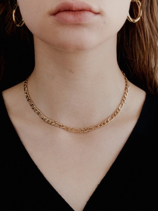 Vintage Line Chain Necklace