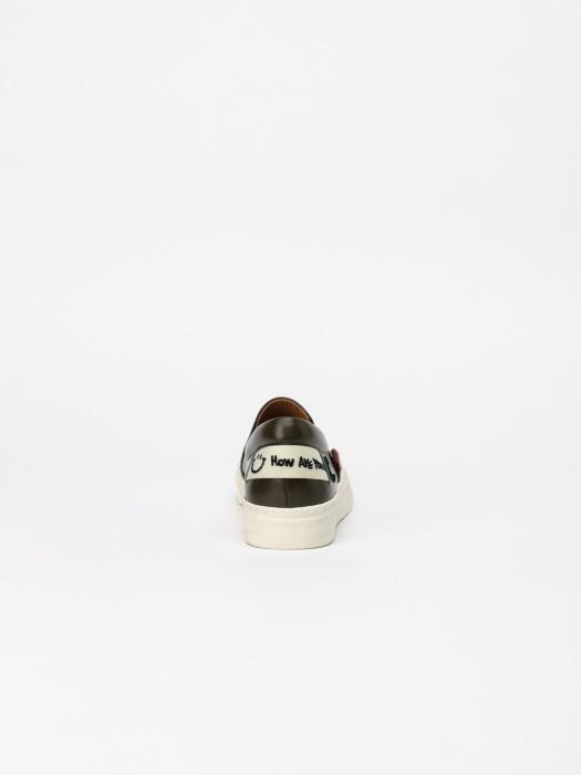 Hilo Slip-on Sneakers in Khaki