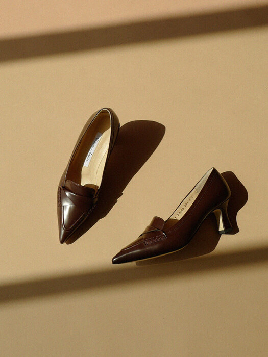 Abbot Pumps in Brown