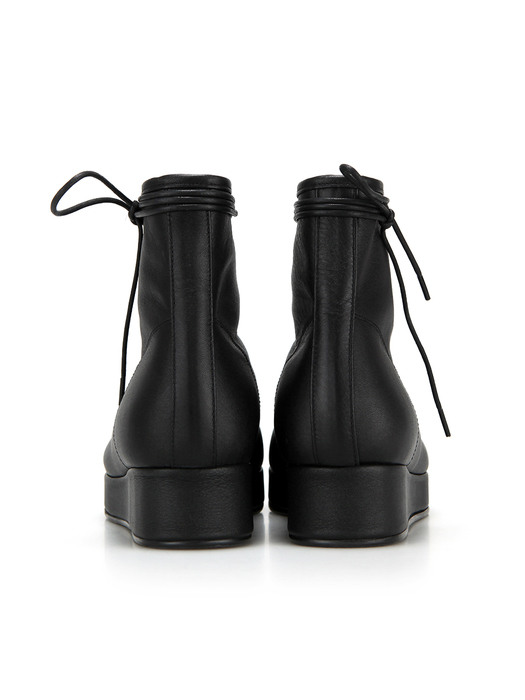 Pebble toe hiking boots | Black