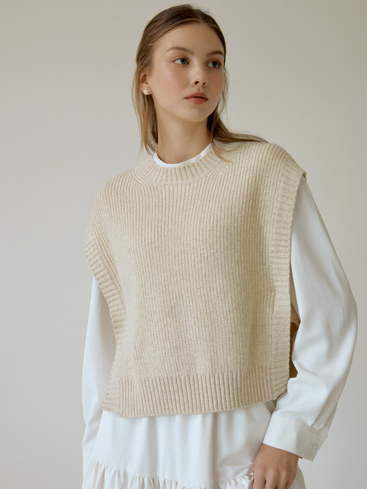 Crop wool knit vest (beige)