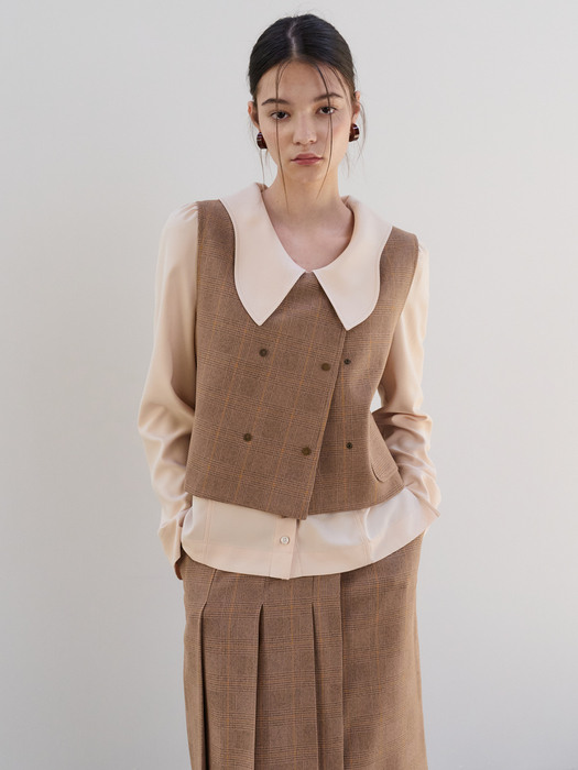 21 Winter_Cstard Cream Statement collar Blouse 