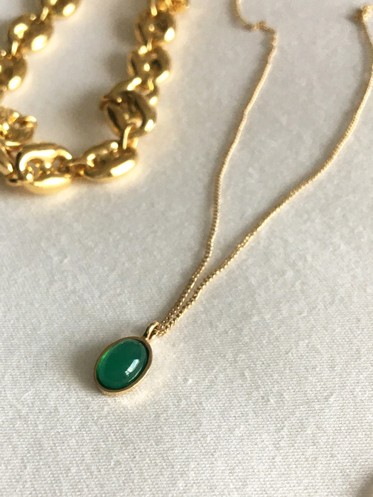 14k oval green onyx necklace