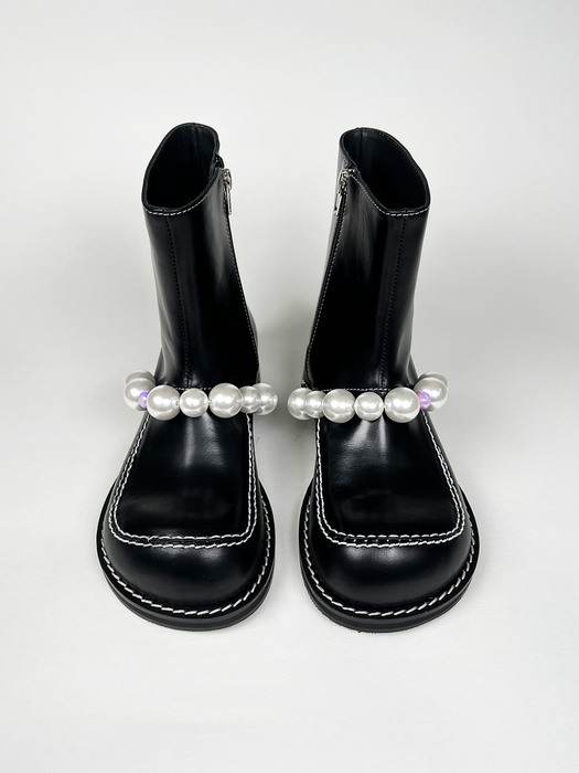 Pearl Strap Boots l Women.black
