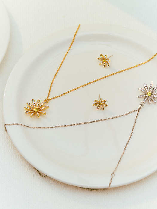 [단독]Shine Daisy Necklace_VH2412NE009M