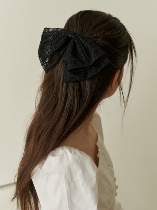 classic black check lace ribbon pin