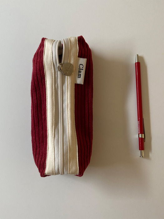 Clam round pencilcase _ Corduroy red