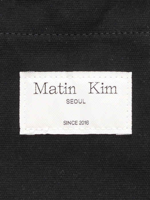 Matin Kim☆MATIN MESSENGER ECOBAG MATIN MESSENGER ECOBAG IN BLACK – ETA SEOUL