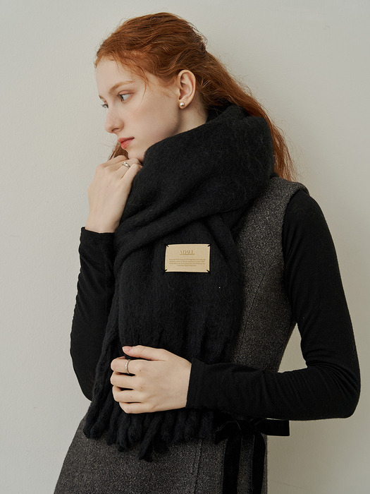 Simple patch wool long muffler - black