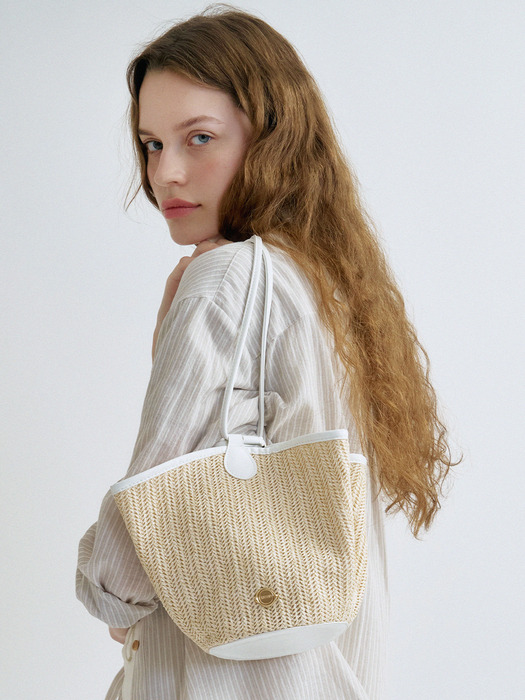 S Holiday Ratan Bucket Bag_White