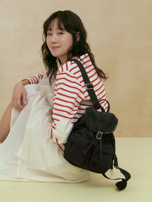 double pocket nylon backpack - black (S)