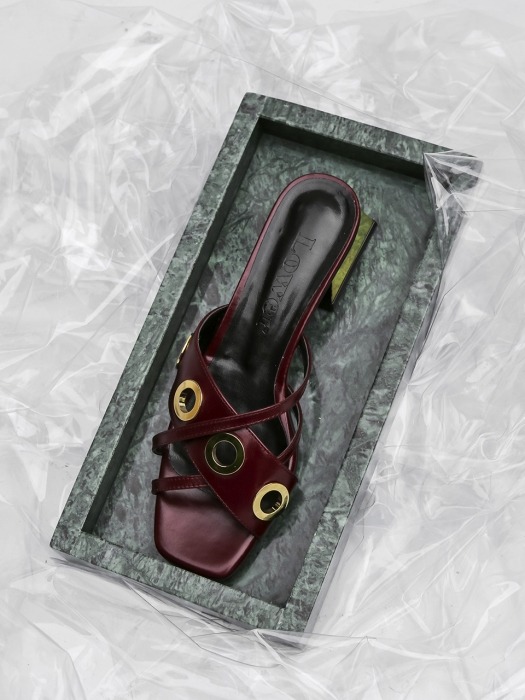 Metal-ring Sandals_Burgundy