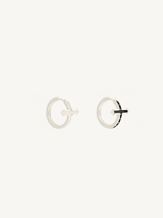 Crossed Ring Earrings [ Silver + Black ]
