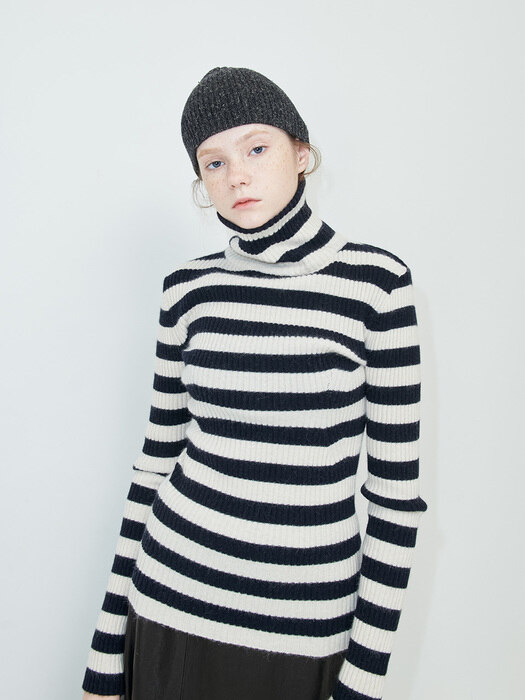 STRIPE KNIT / TURTLE / IVORY