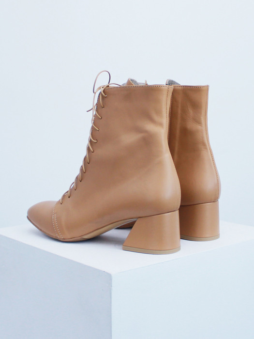 Retro Lace-Up Boots (New Beige)