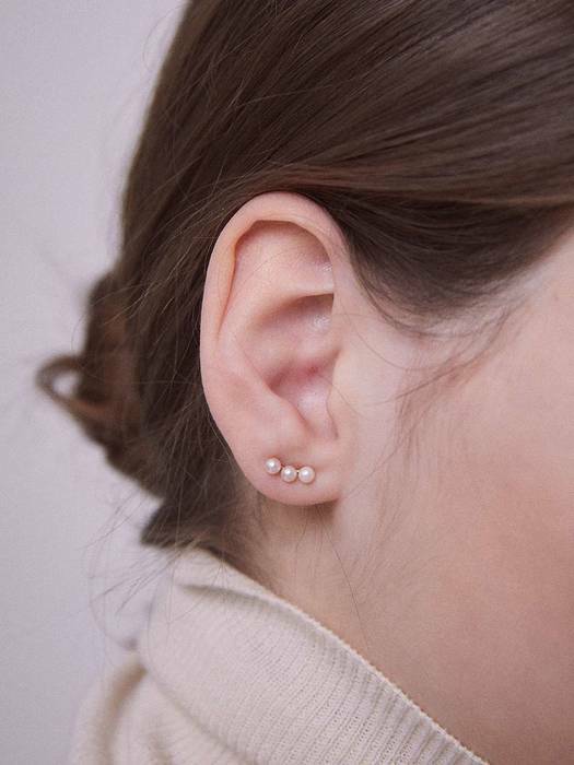 14K Lily Pearl Earrings