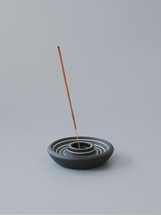 Orbit incense holder _ Black