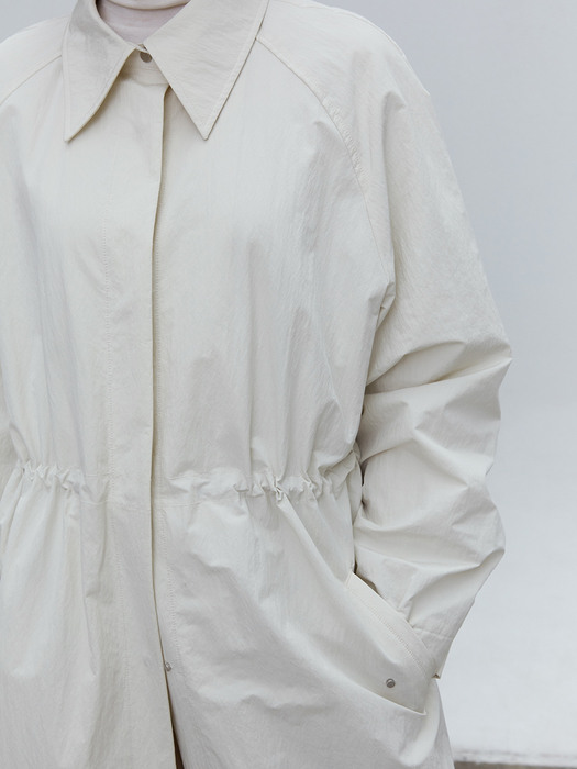 TOF BOMBER COAT IVORY