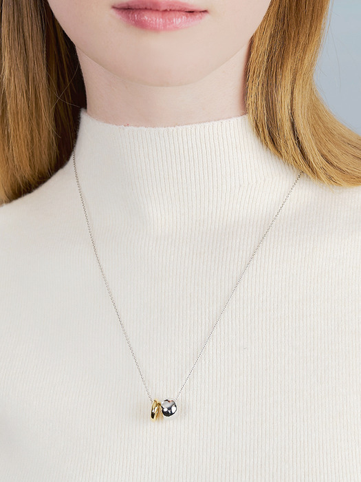 deux ring necklace