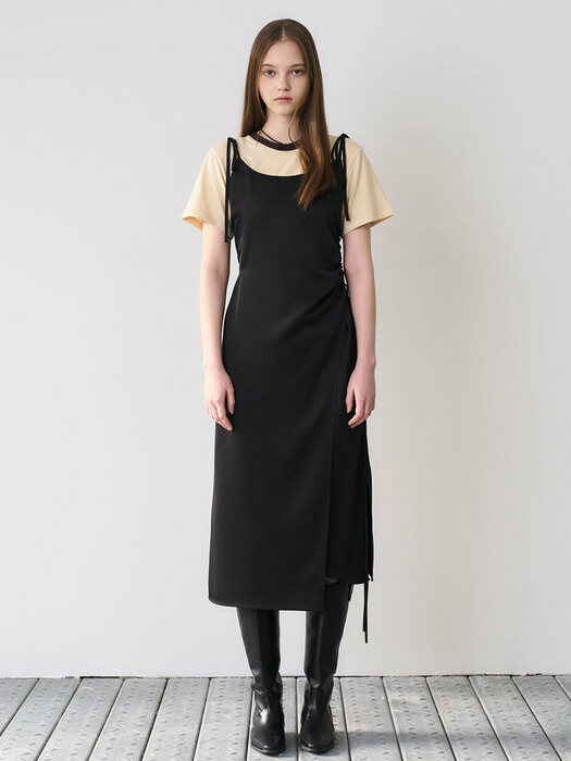 [단독]23 Spring_ Black Side String Midi Dress