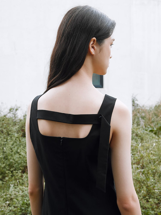 Back Point Sleeveless Dress  Black (KE2571M035)