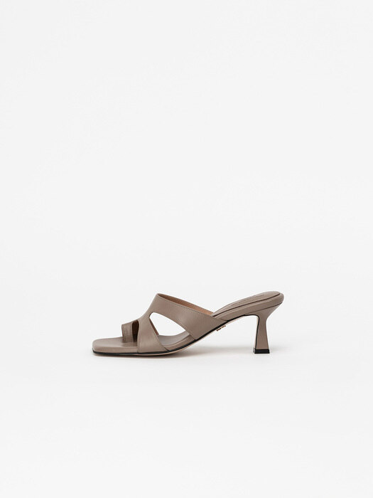 Thoner Thong Mule Sandals in Etoffe Gray