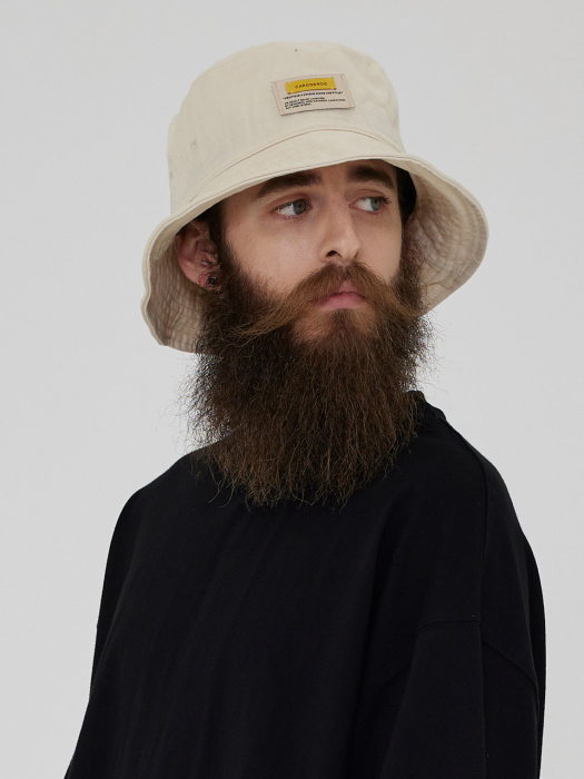 CB LAVEL LOGO BUCKET HAT (IVORY)