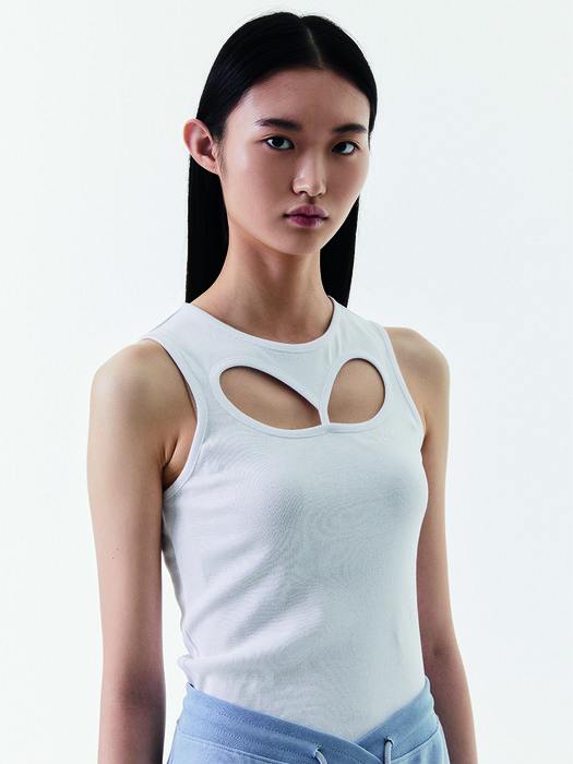 CUT-OUT SLEEVELESS white