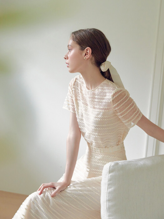 Flower Buds Tulle Blouse_Ivory