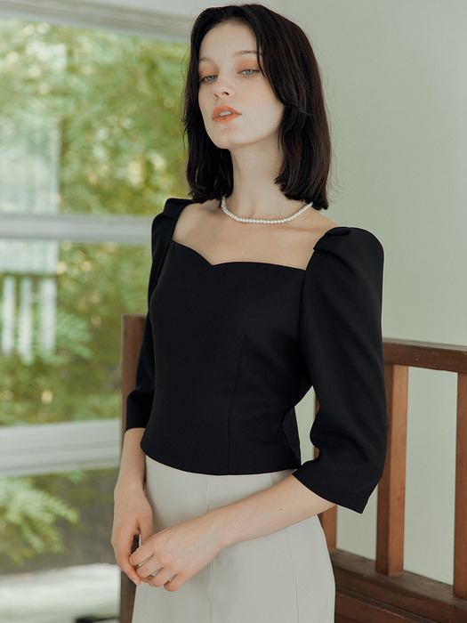 Chloe Tulip Blouse [Black]