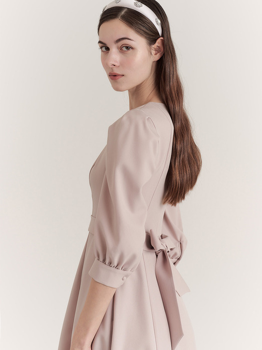 [단독] Stila Square-Neck One-piece (Beige/Black)