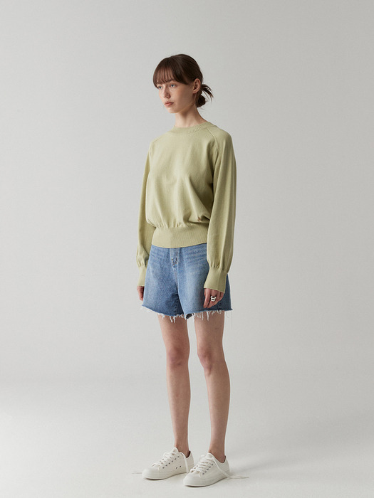 signature saddle pullover-olive green