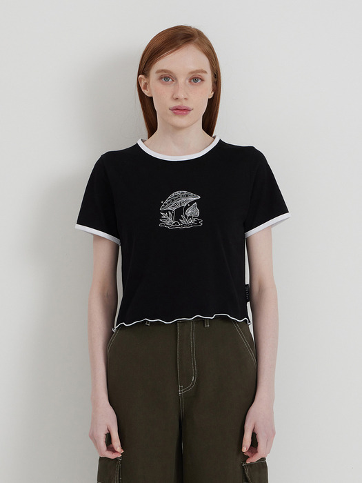 BLACK MUSHROOM COLORING SHORT-SLEEVED T-SHIRT