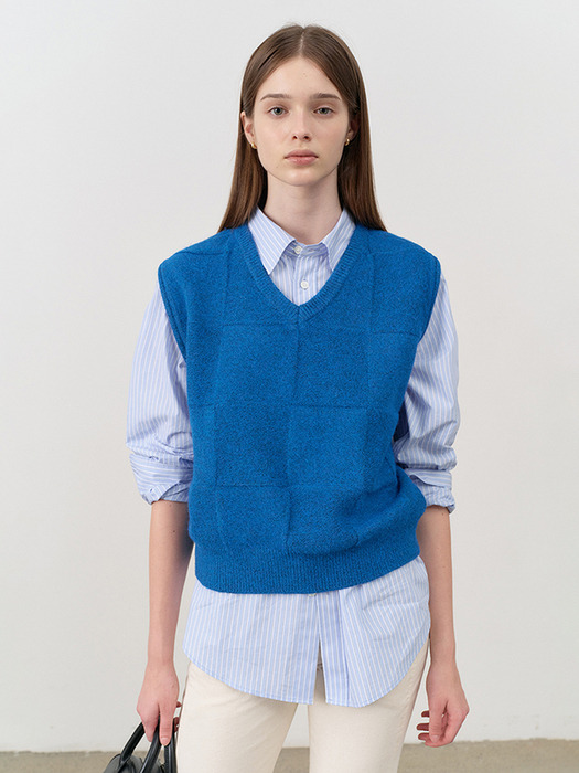 UNISEX DIVIDE V-NECK KNIT VEST BLUE_UDSW4C111B2