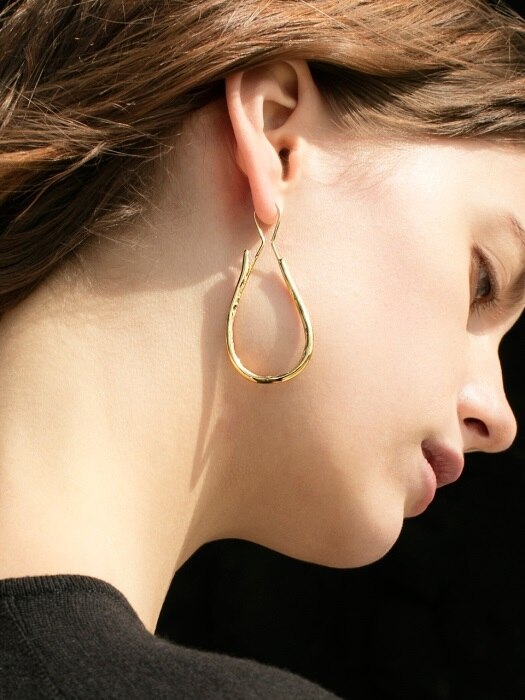Pottery bone earring - gold