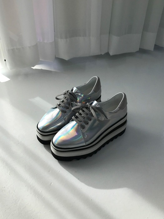 hologram leather platform sneakers