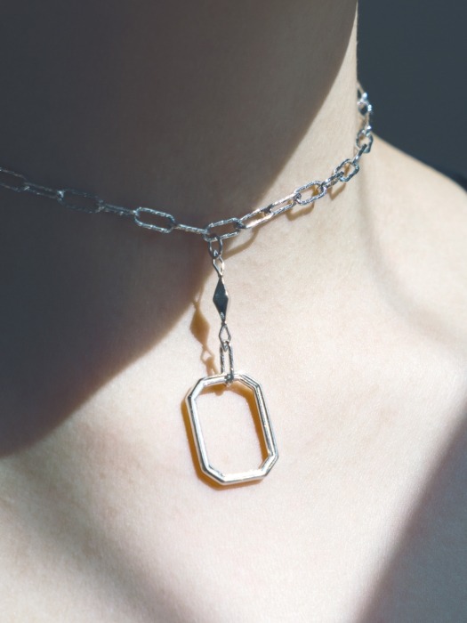 Frame object. Necklace 03