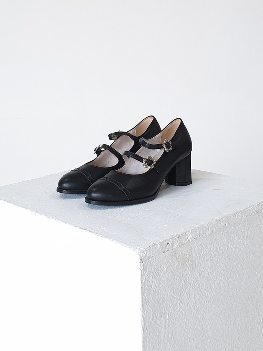 Lily Mary Jane Pumps (Black)