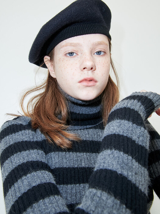 STRIPE KNIT / TURTLE / BLACK