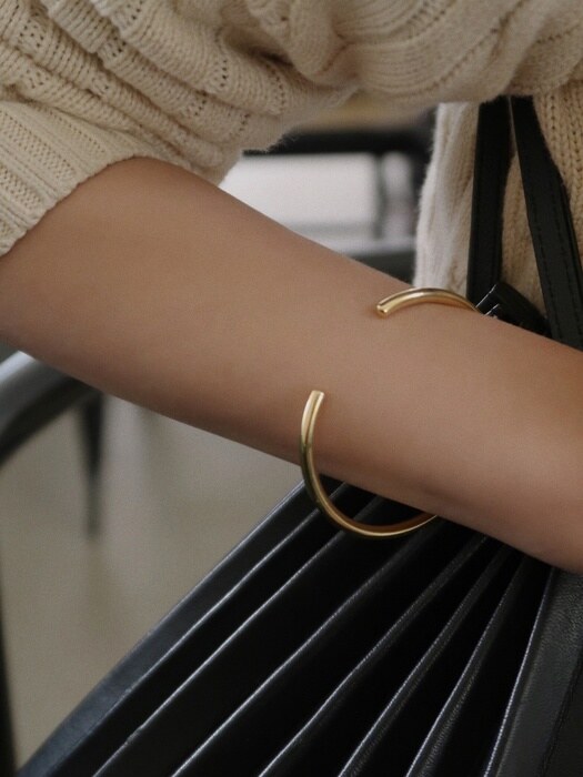 Round Bangle Gold